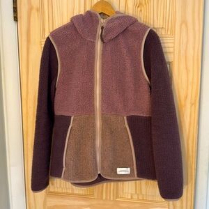 REI fleece zip-up hoodie. Excellent condition.